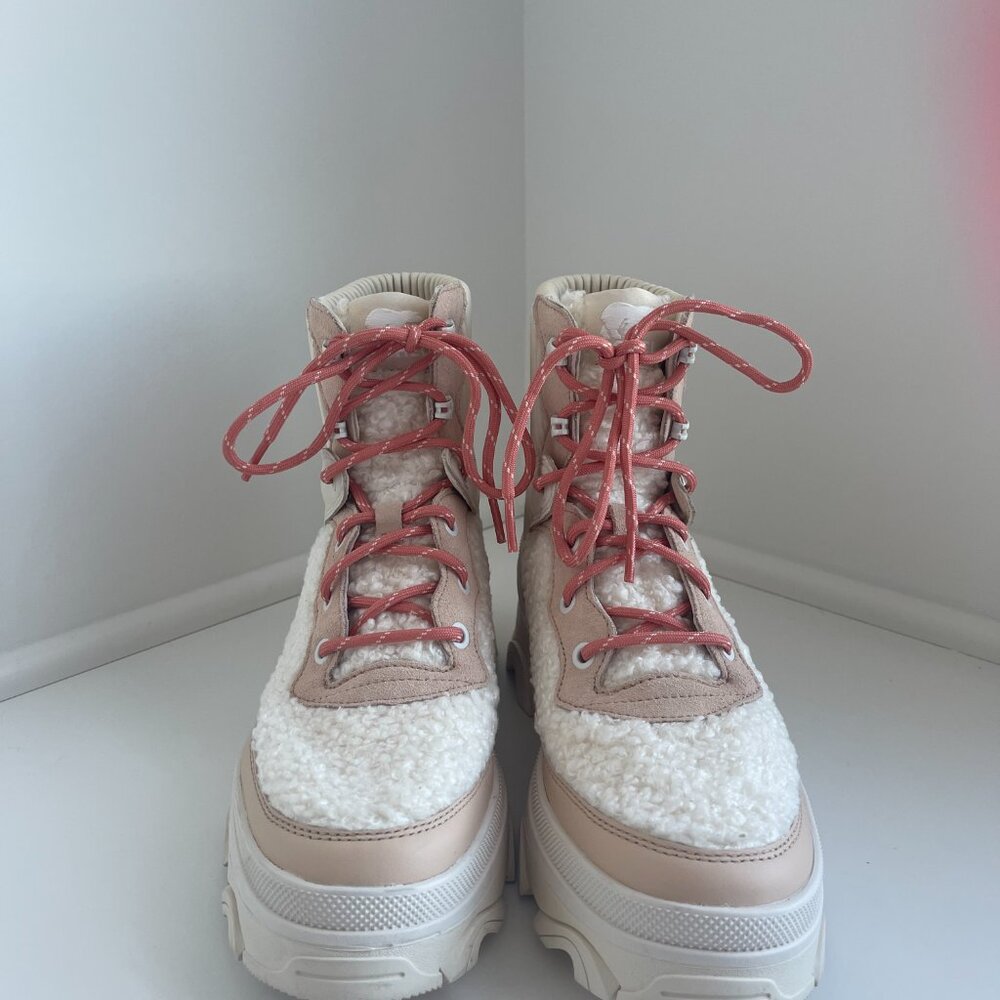 Sorel | Brex Cozy Lace Women's Boot | Nova Sand Sea Salt | Size 8.5 - Picture 5 of 9